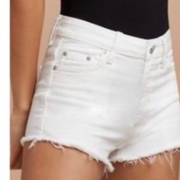 White Talula aritzia shorts size 28 - Picture 2 of 12
